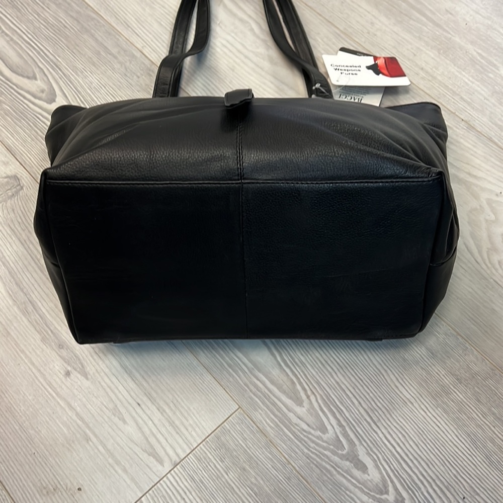 100% Genuine Leather Concealed Carry Shoulder Bag - Picture 6 of 10